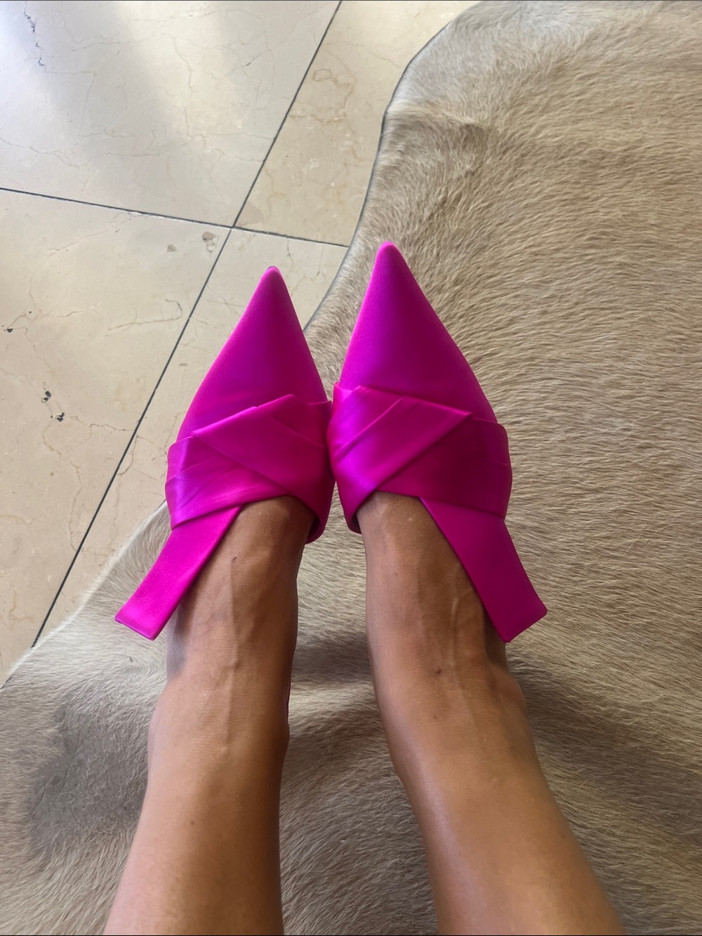 Via Spiga Fuchsia Satin Pointed Toe Slingback Heels Size 9.5M / 39.5